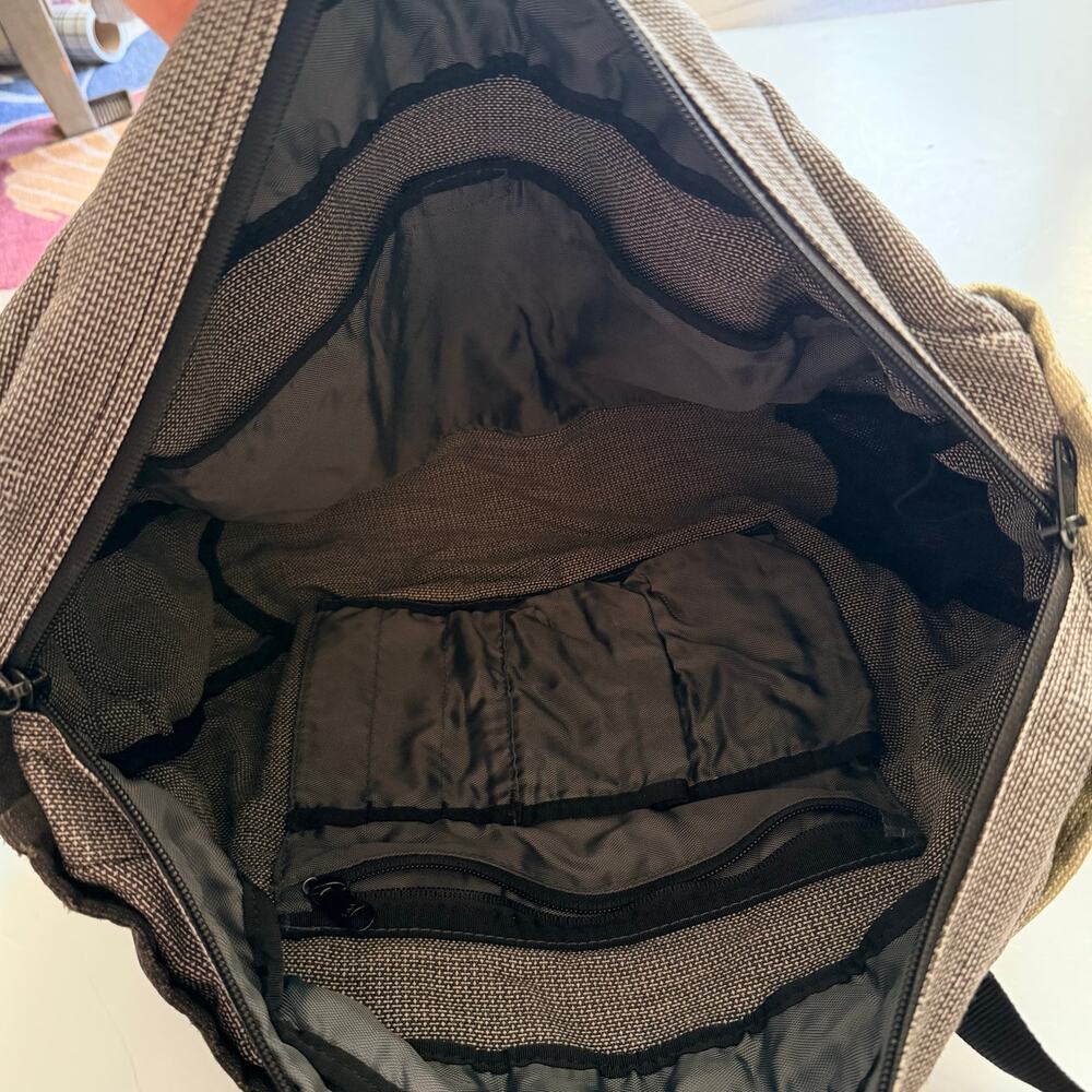 Timbuk2 Cargo Messenger Bag - Green, Gray, and Black - Picture 9 of 14